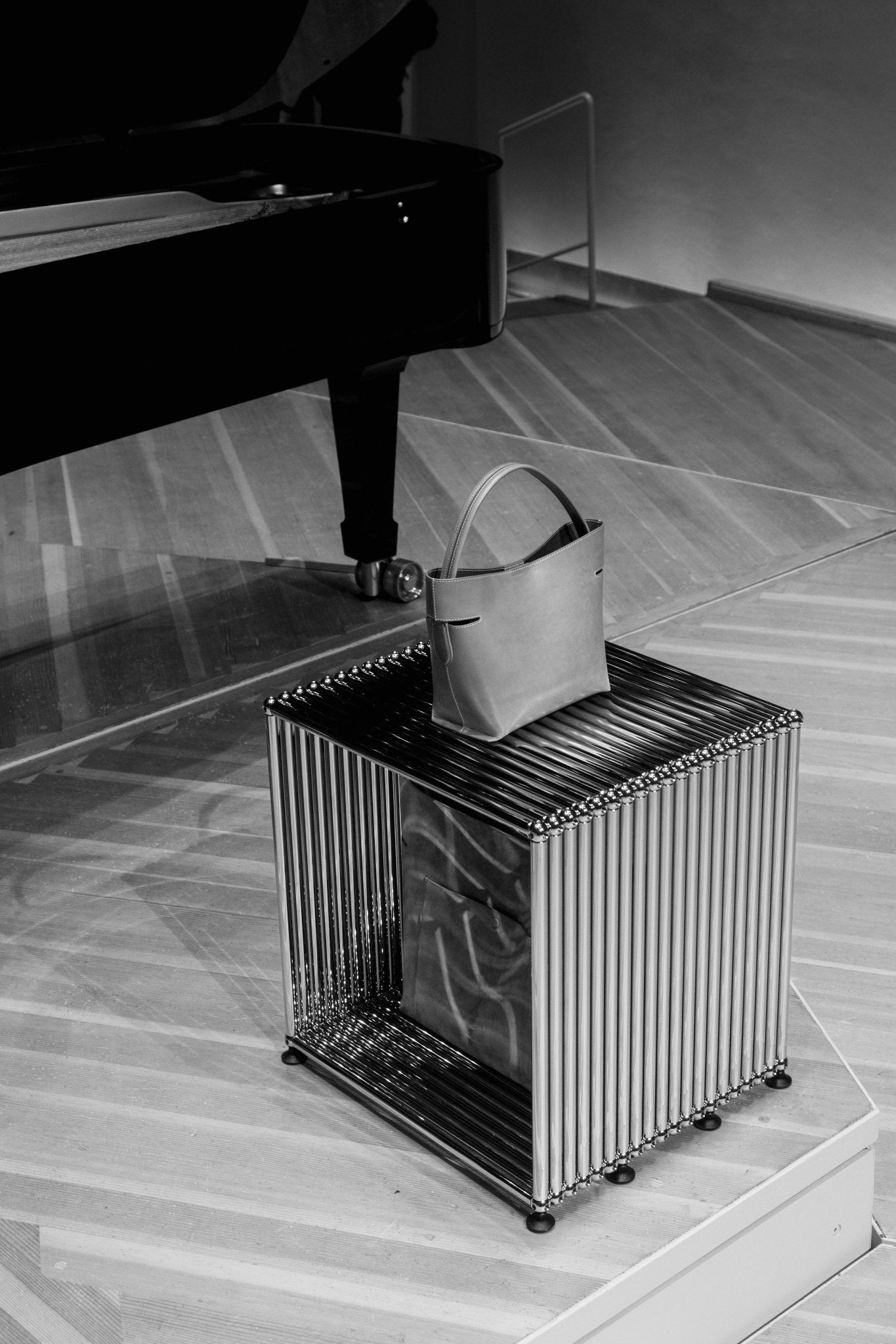 HANDBAGS - WILLIAM FAN