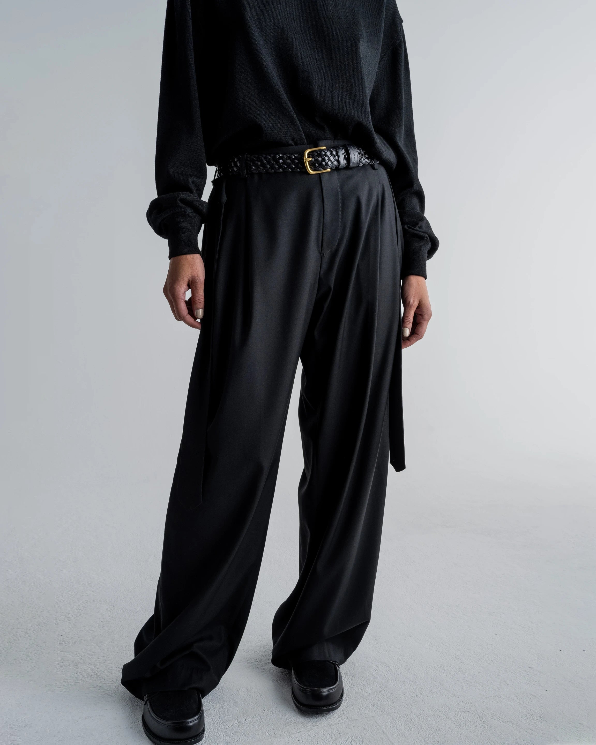 BAGGY FLARE PANTS