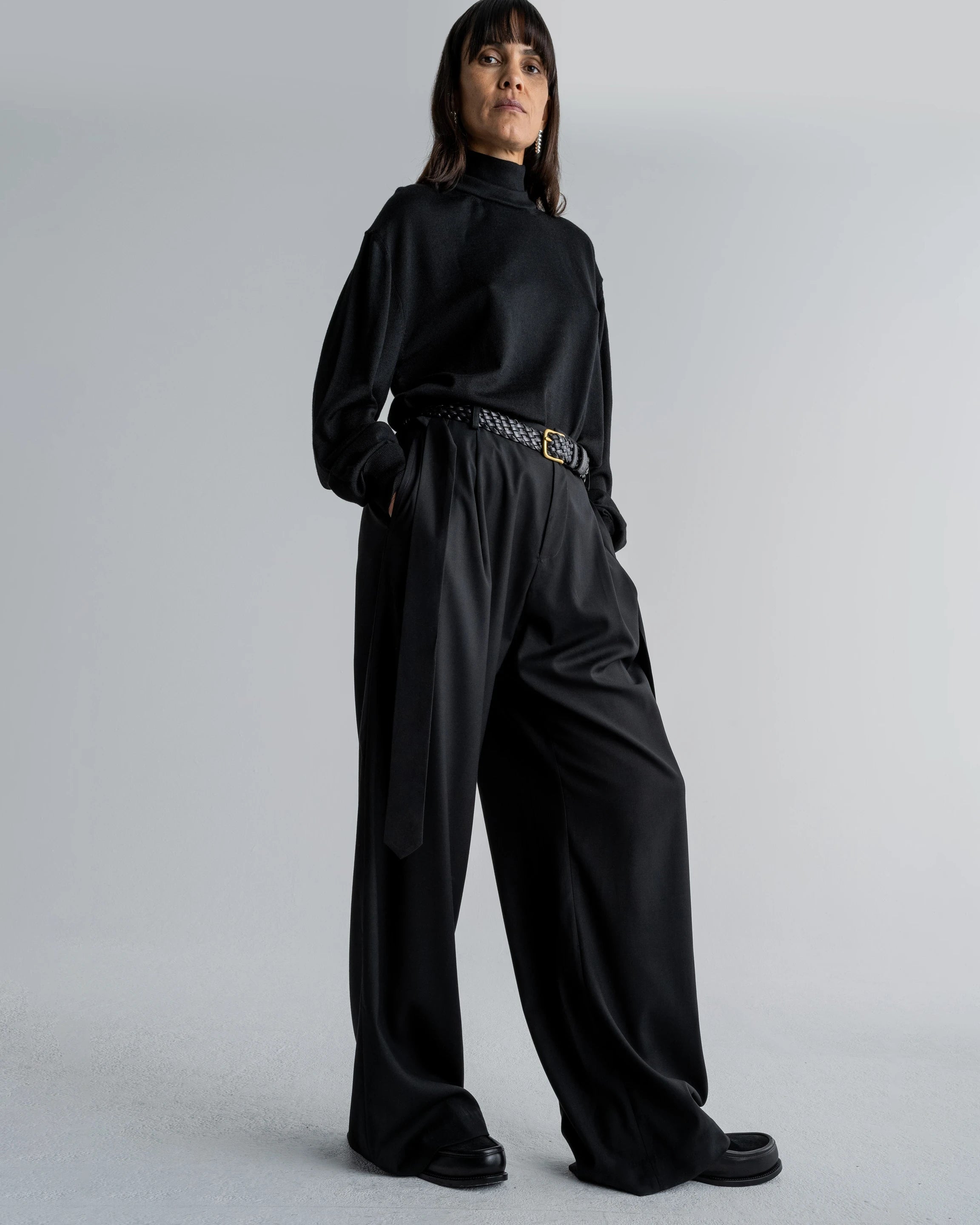 BAGGY FLARE PANTS