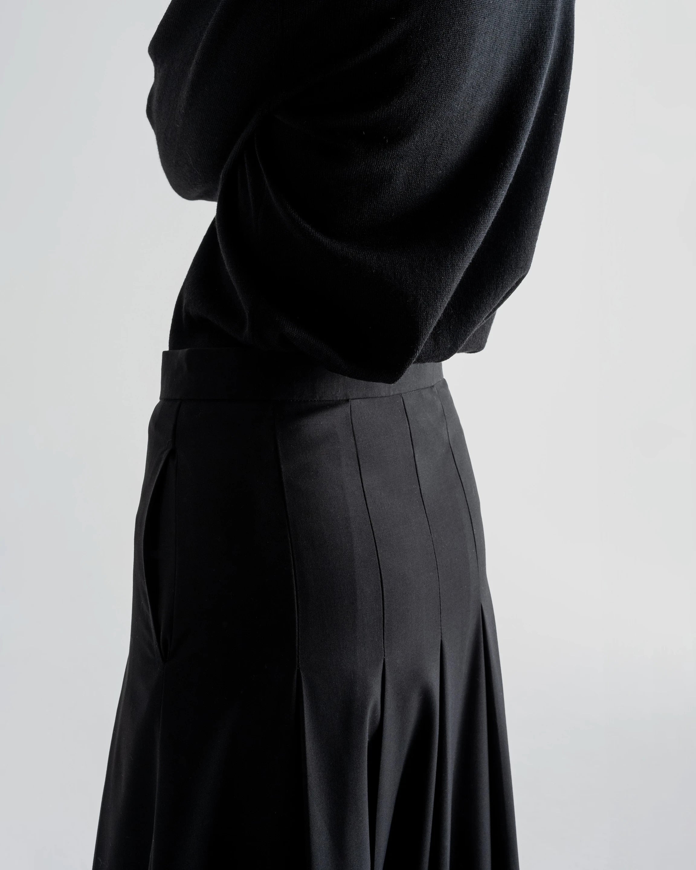 BASE SKIRT