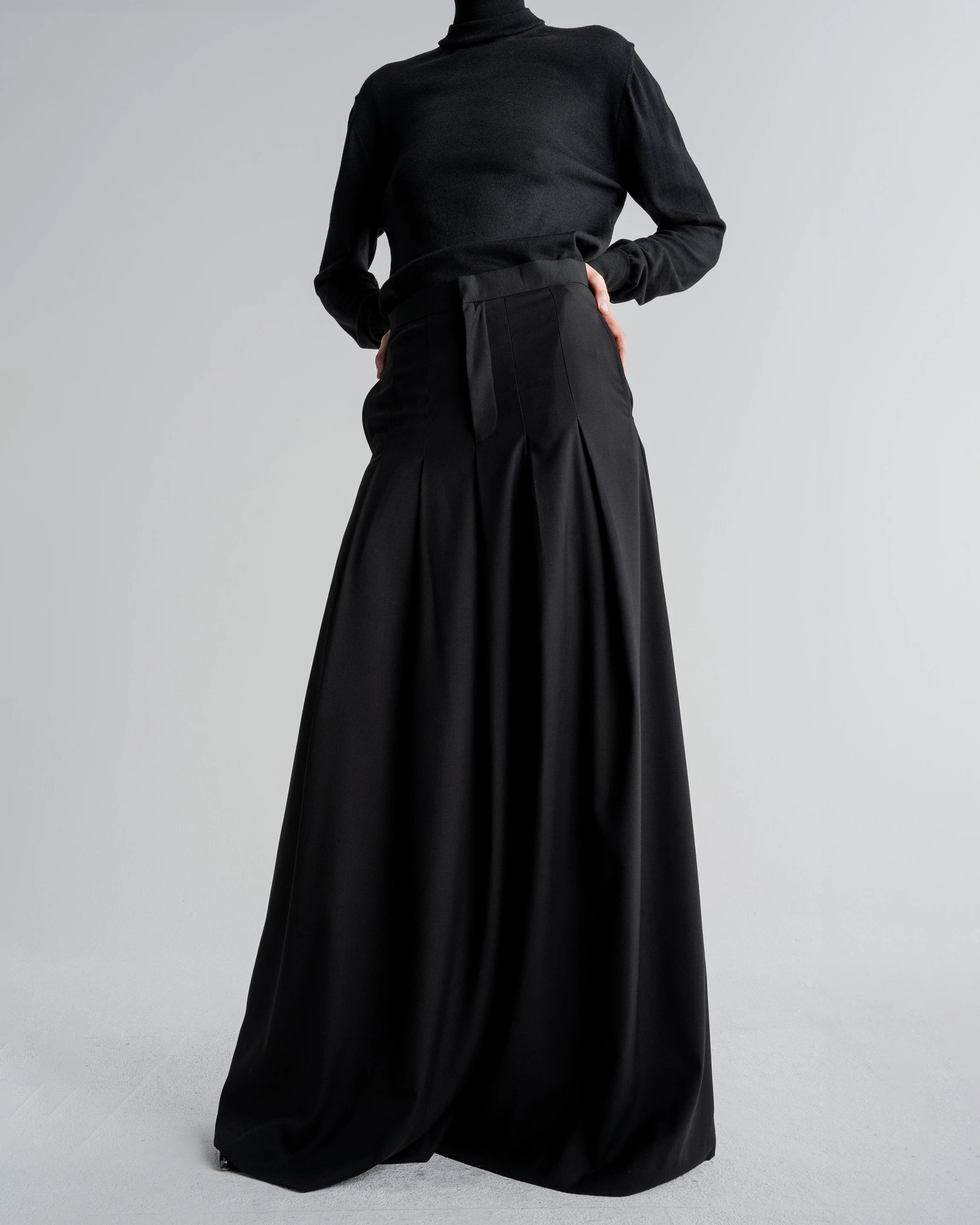 BASE SKIRT