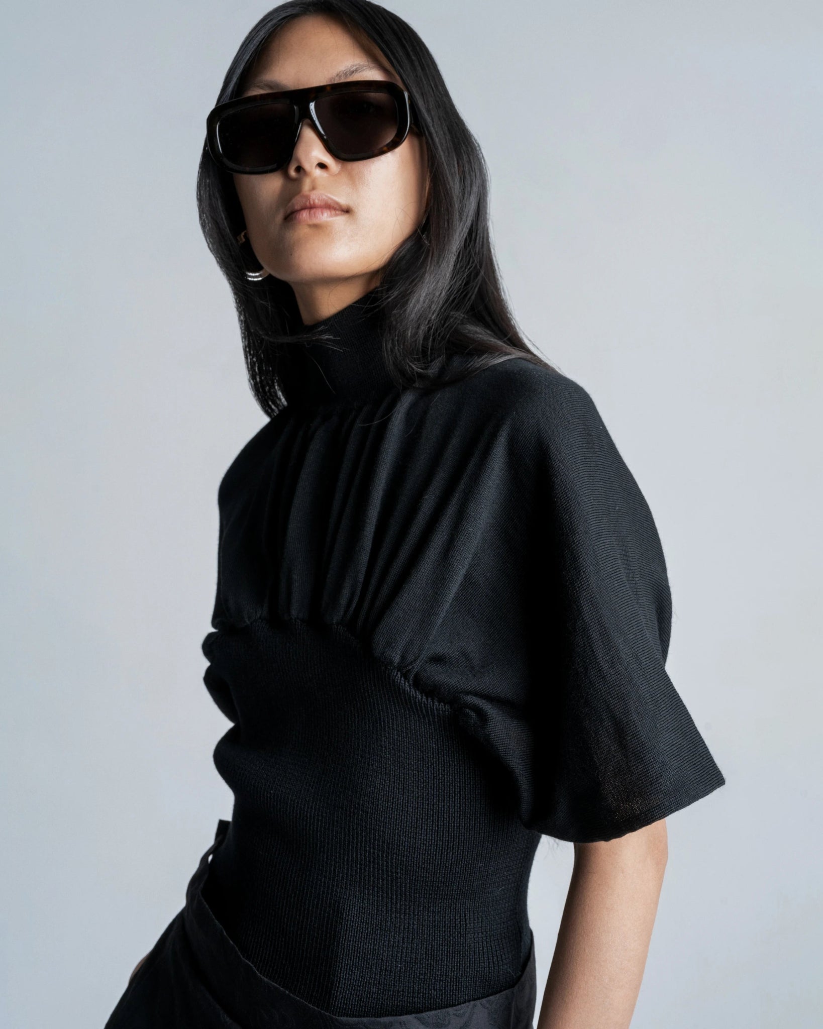 CIRCLE CROPPED TOP