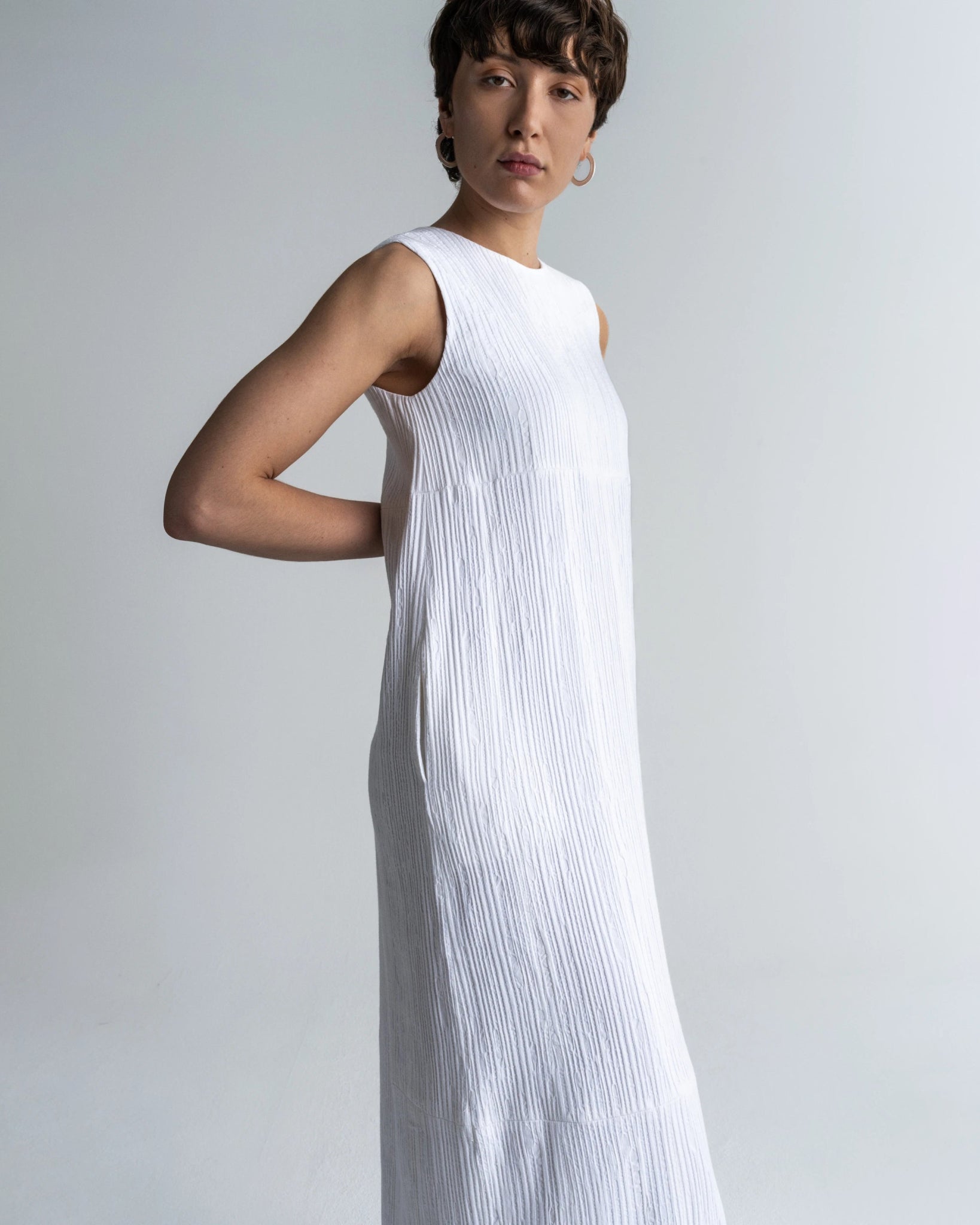 CLEAN DRESS
