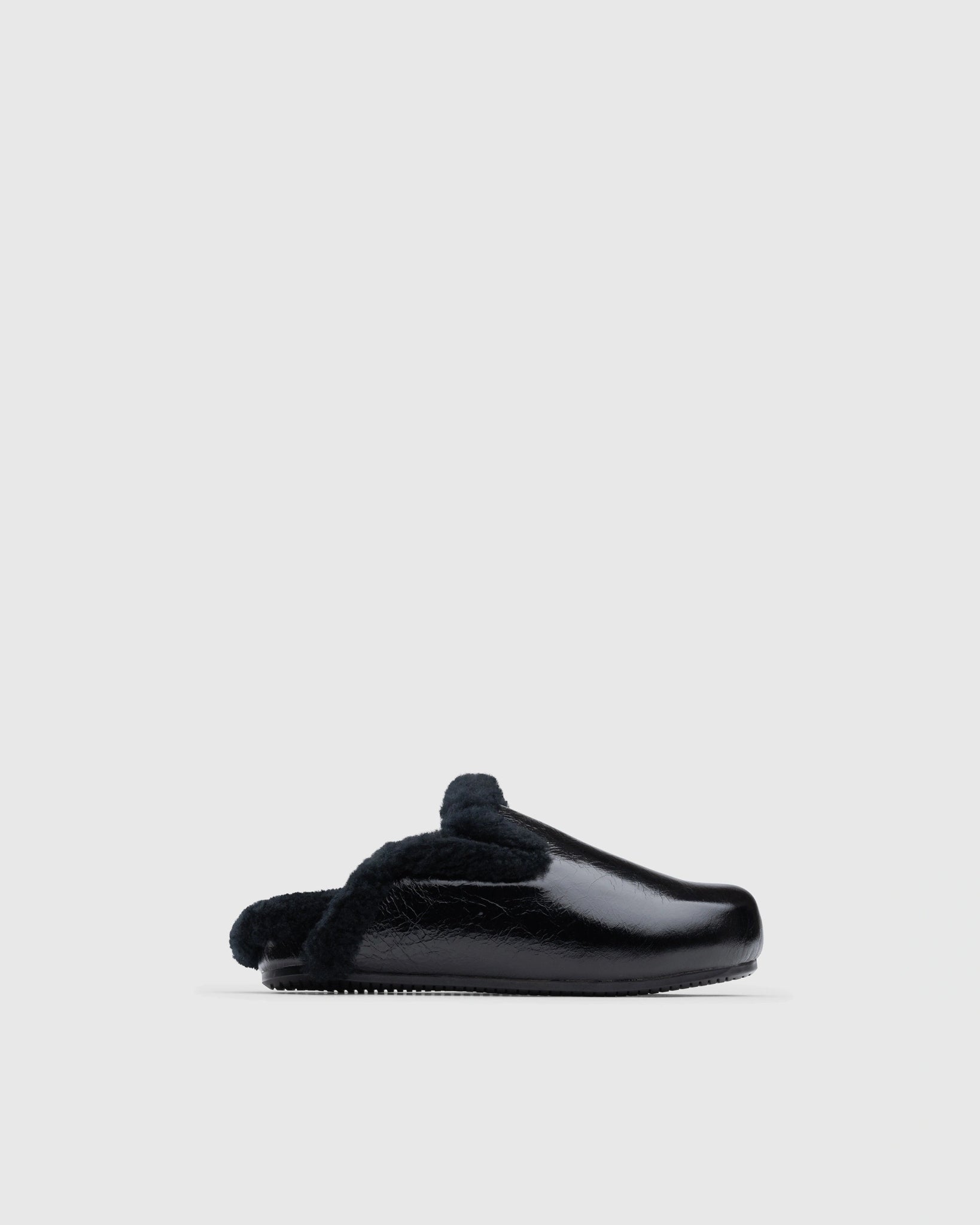 SLIPPER - WILLIAM FAN