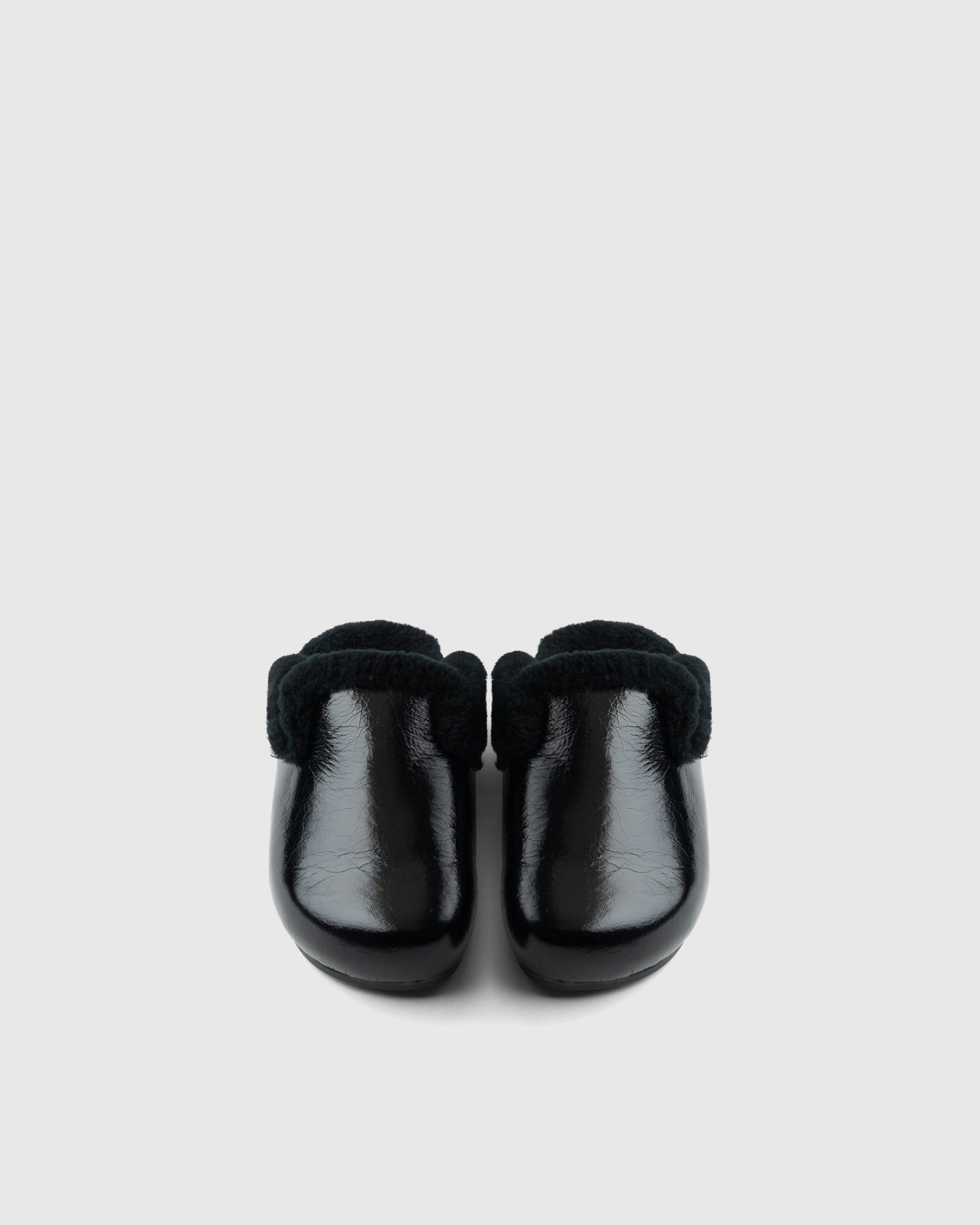 SLIPPER - WILLIAM FAN