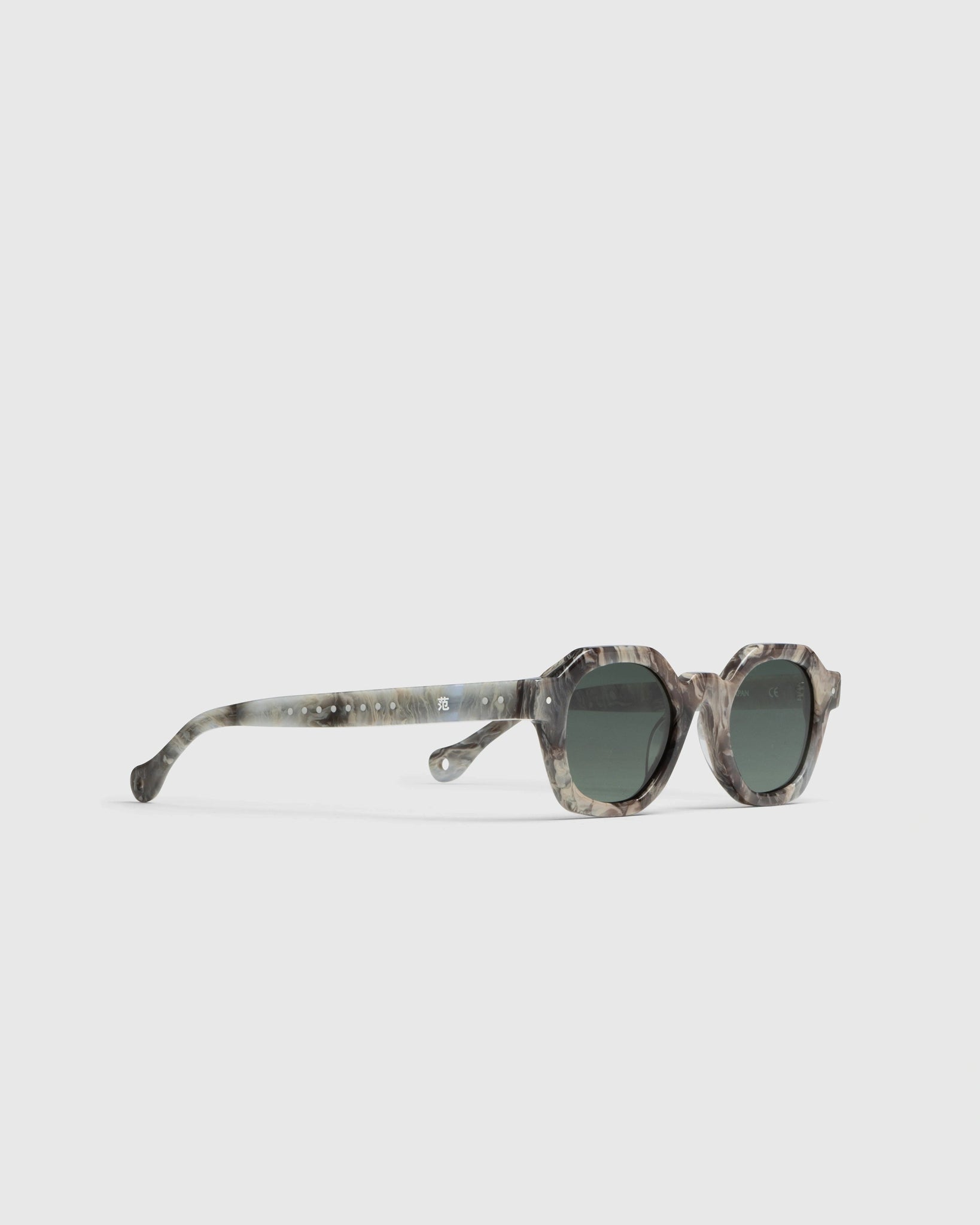 WILLIAM GLASSES - WILLIAM FAN