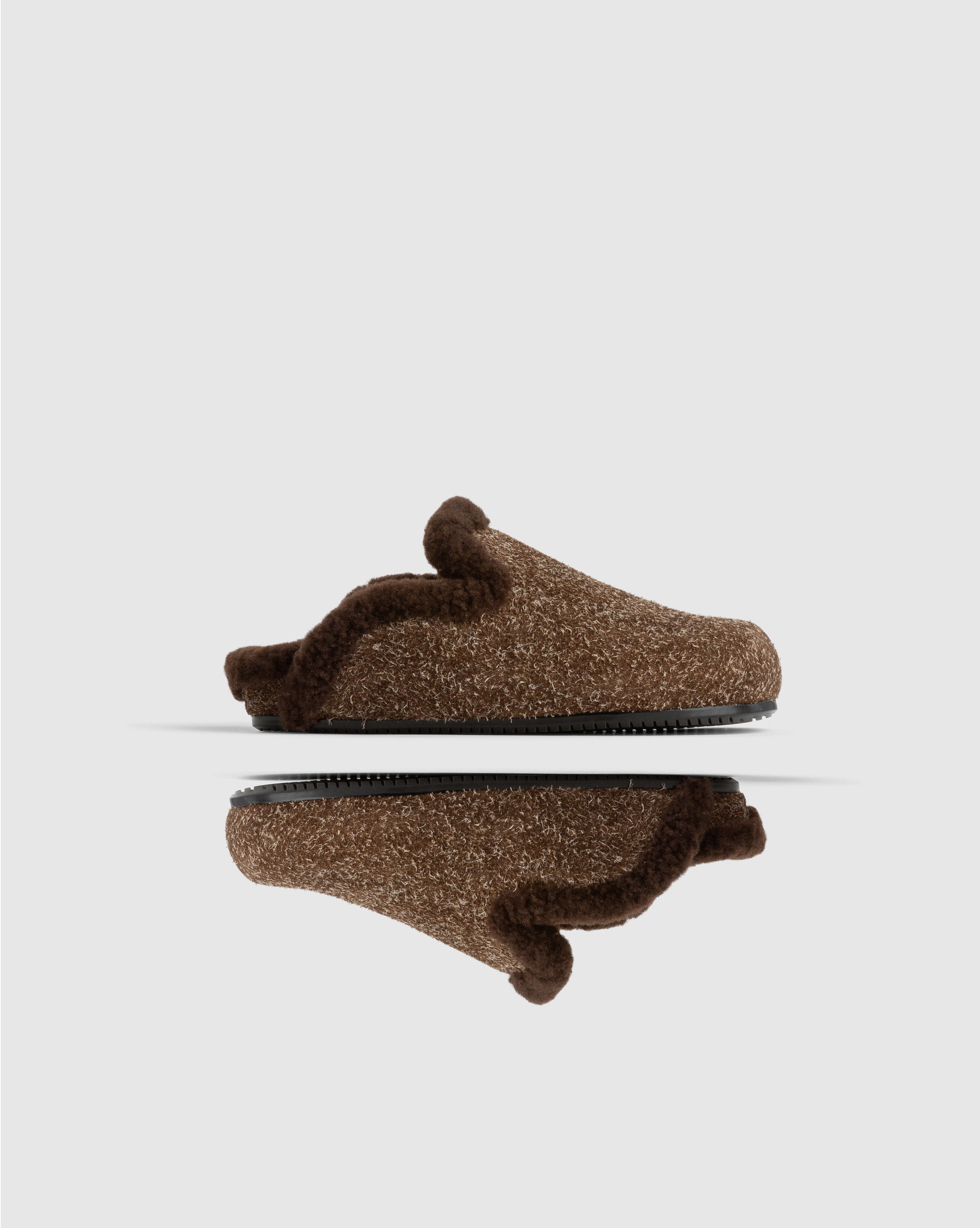 SLIPPER - WILLIAM FAN