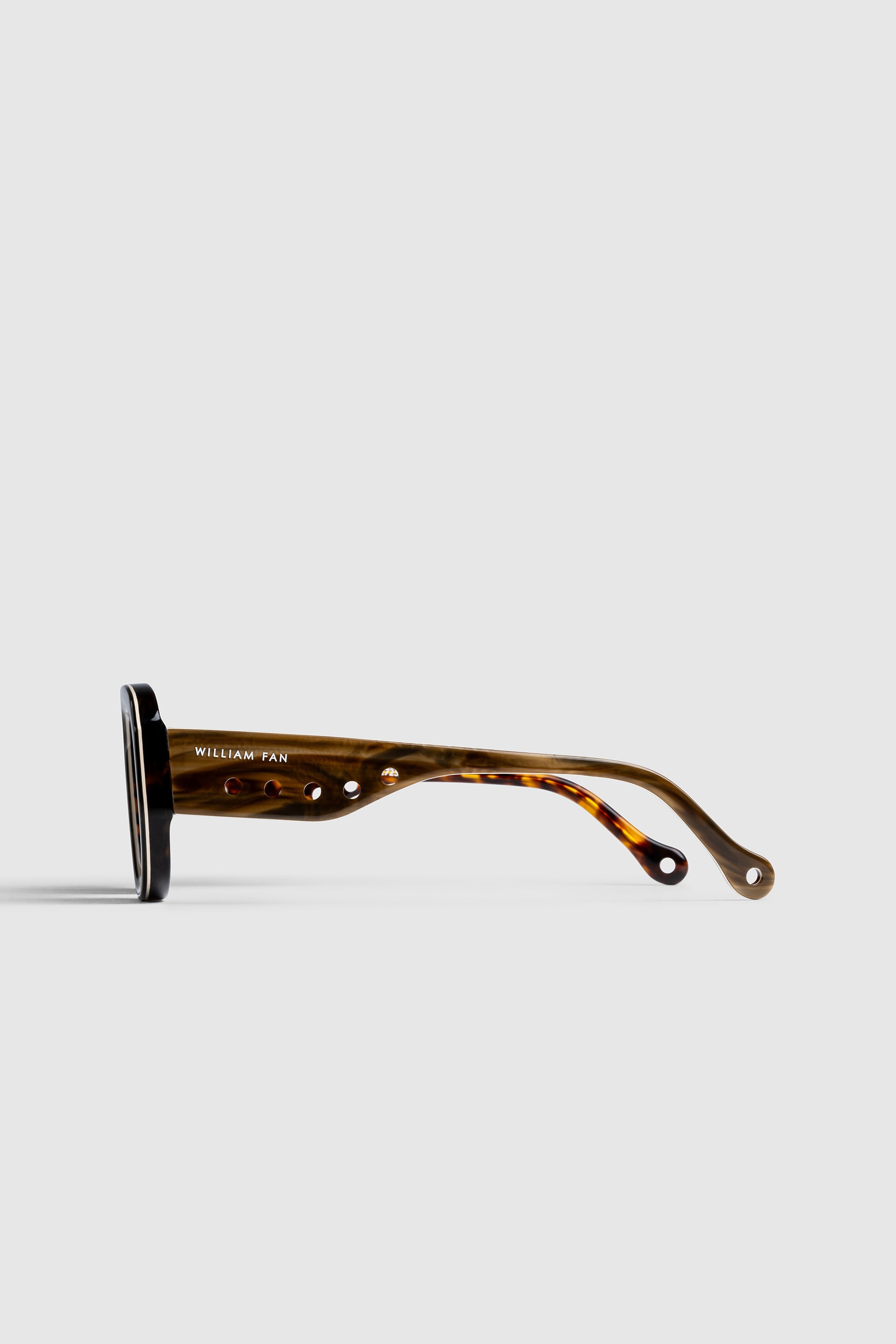 HALSTON GLASSES - WILLIAM FAN