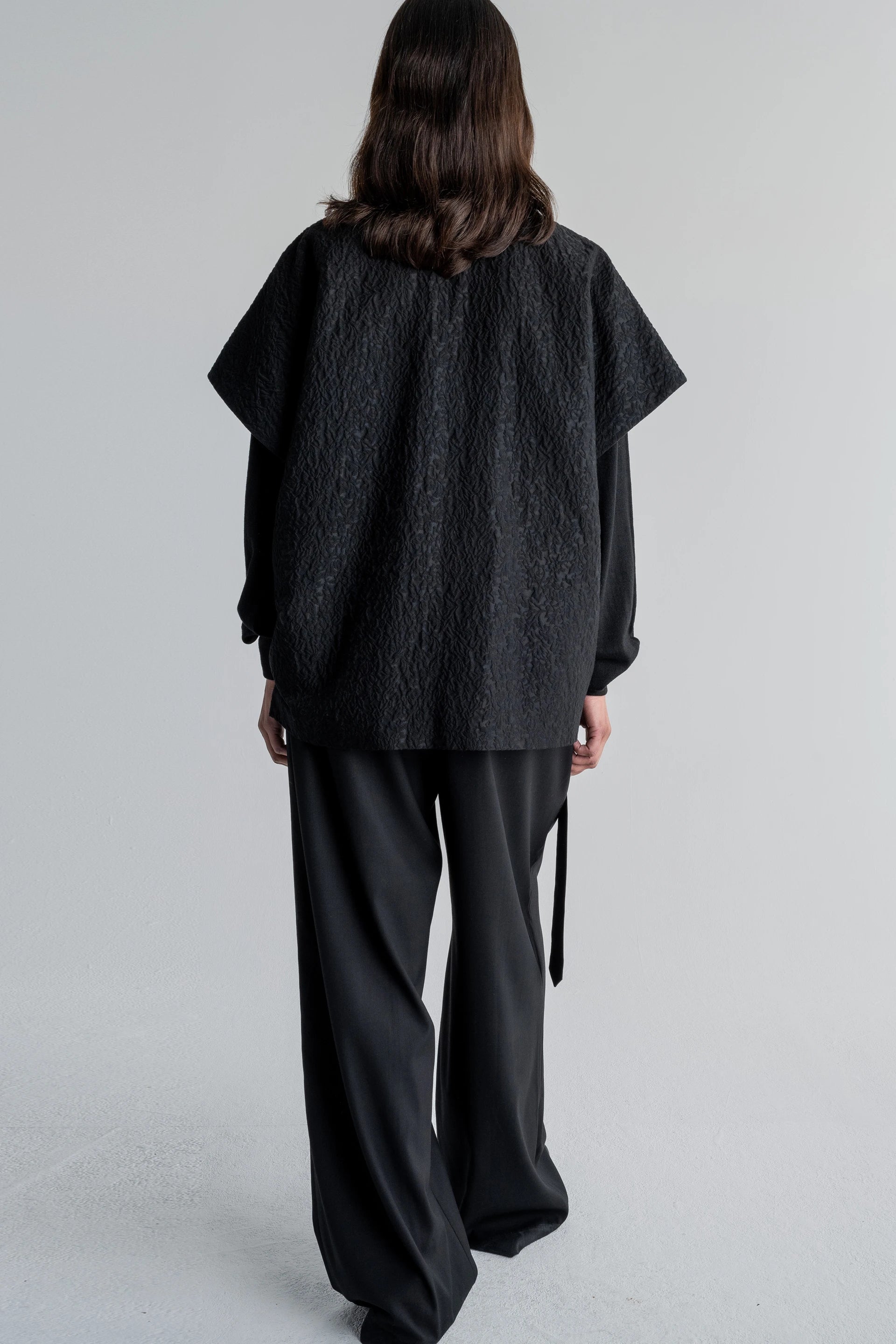 SQUARE VEST