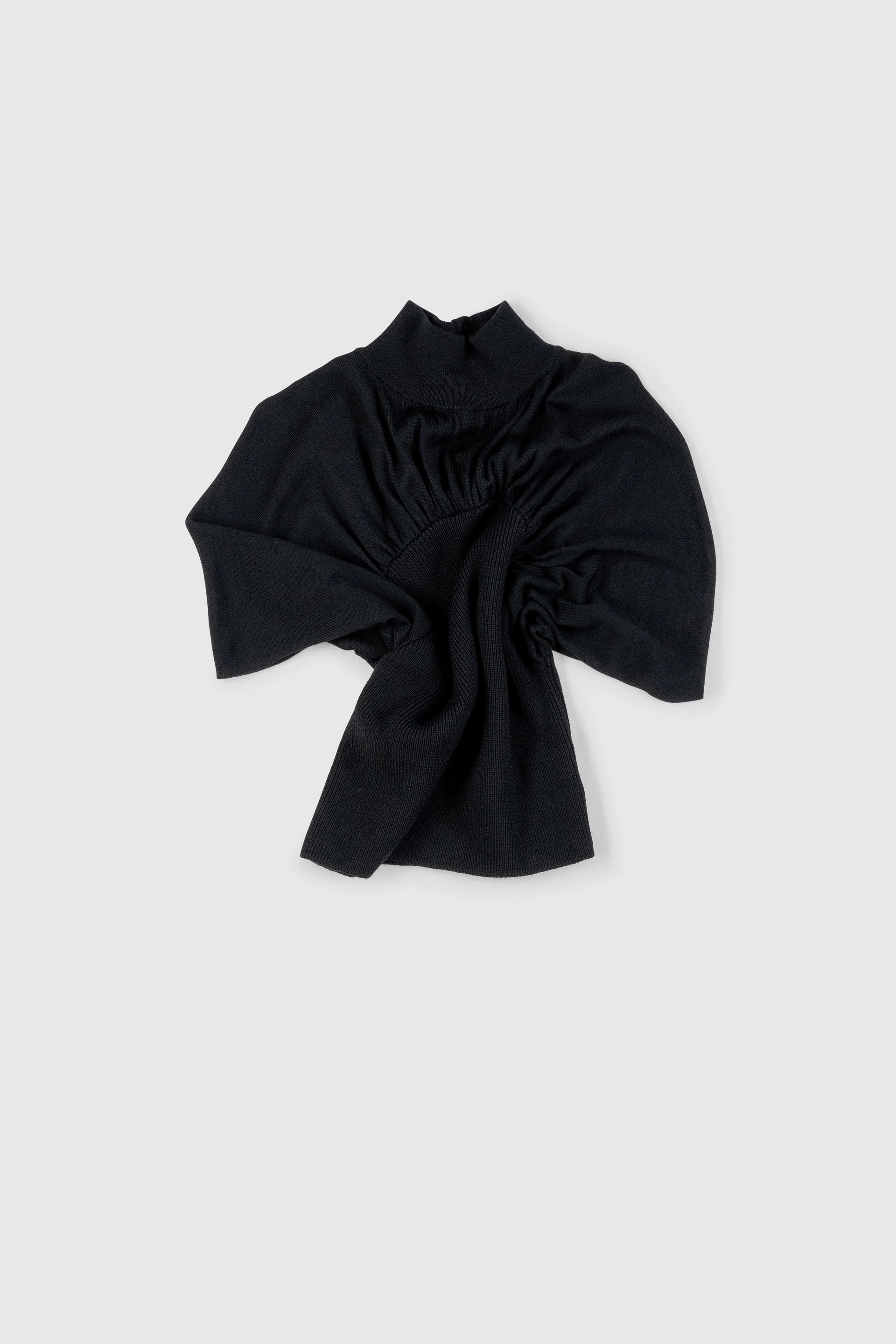 CIRCLE CROPPED TOP
