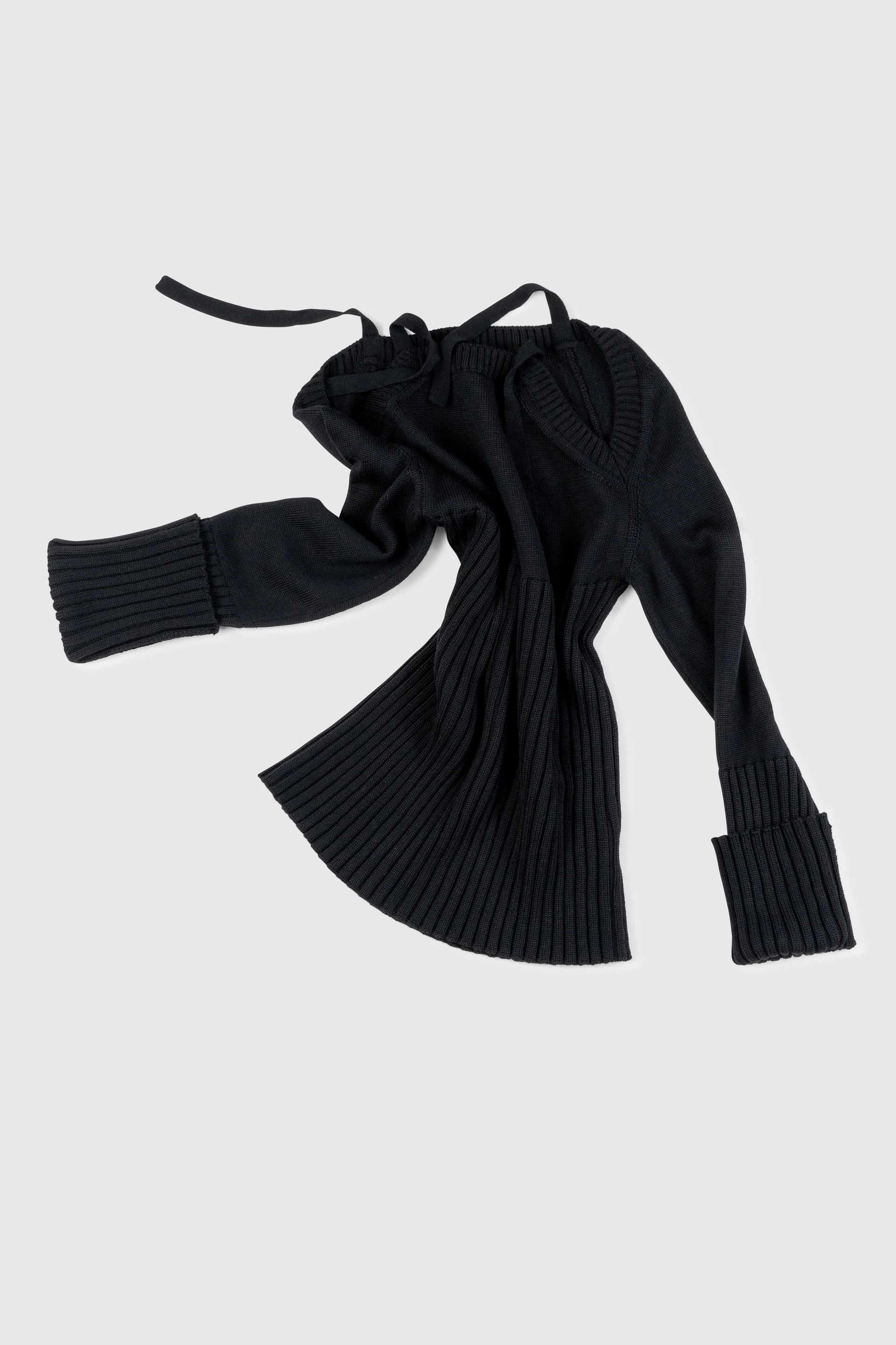 KNOT SWEATER