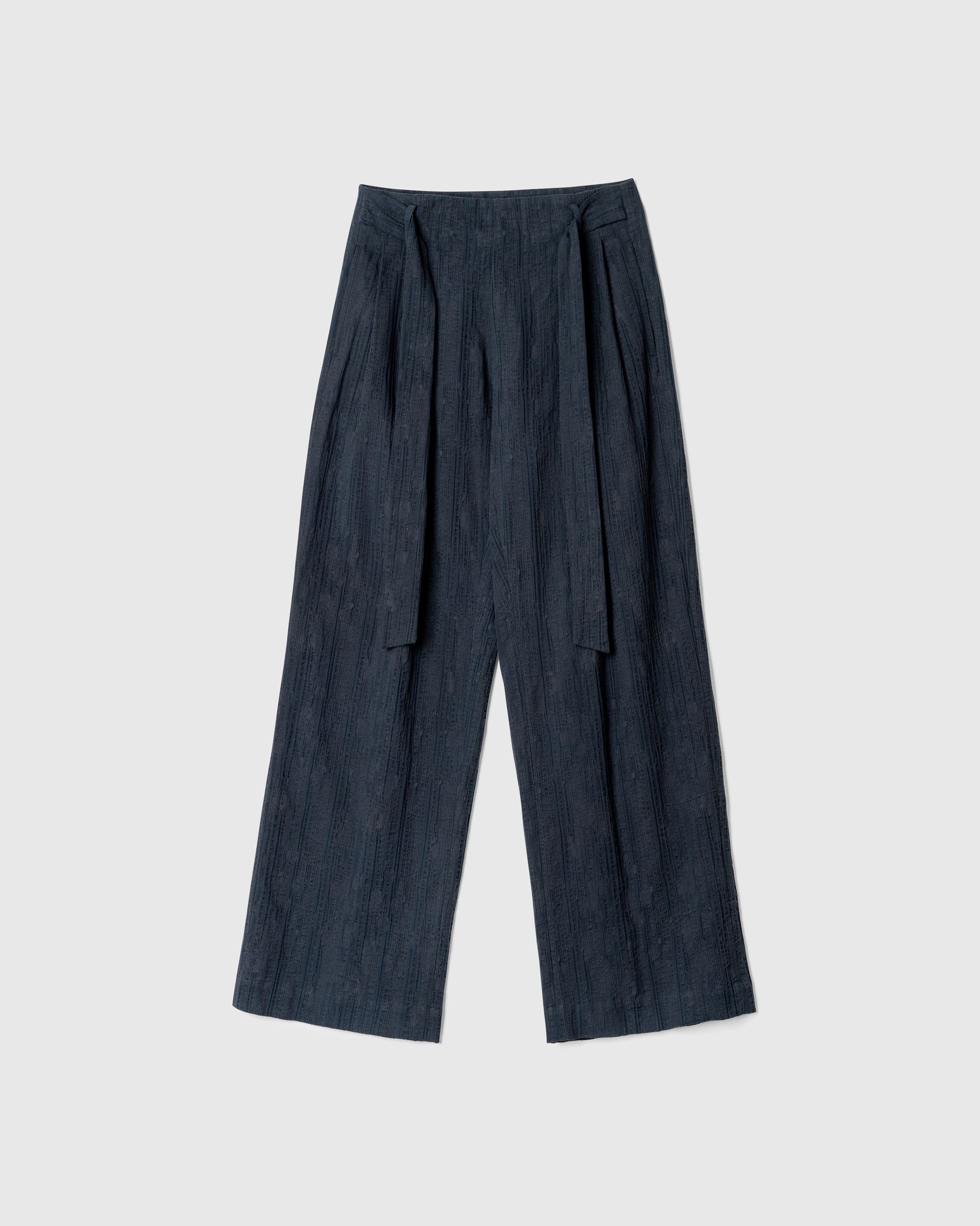 BAGGY FLARE PANTS