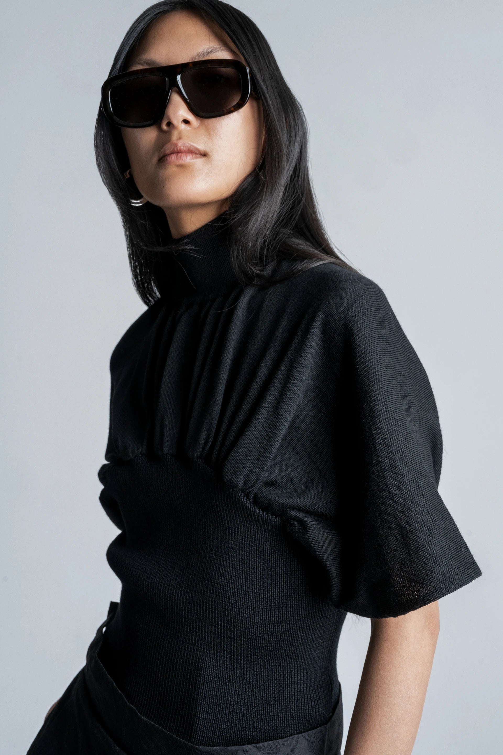 CIRCLE CROPPED TOP