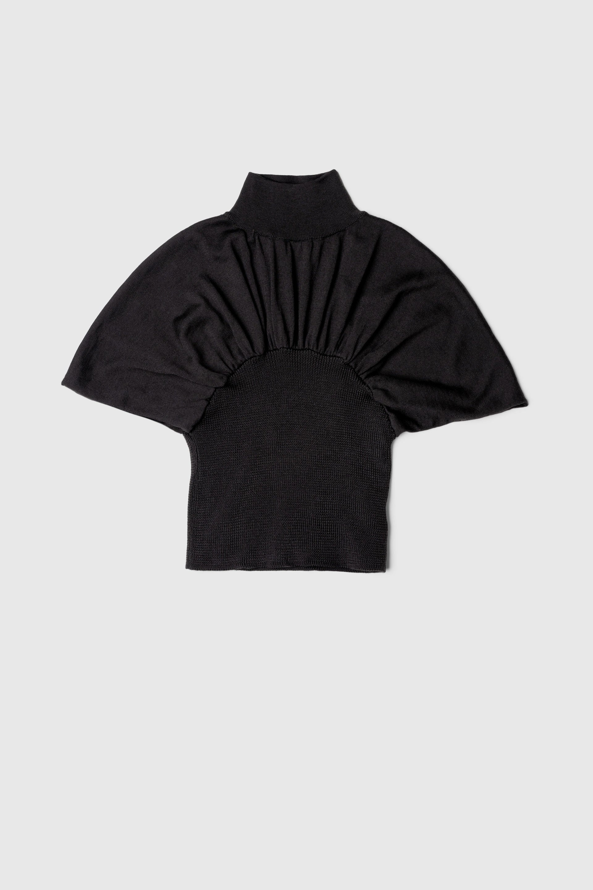 CIRCLE CROPPED TOP