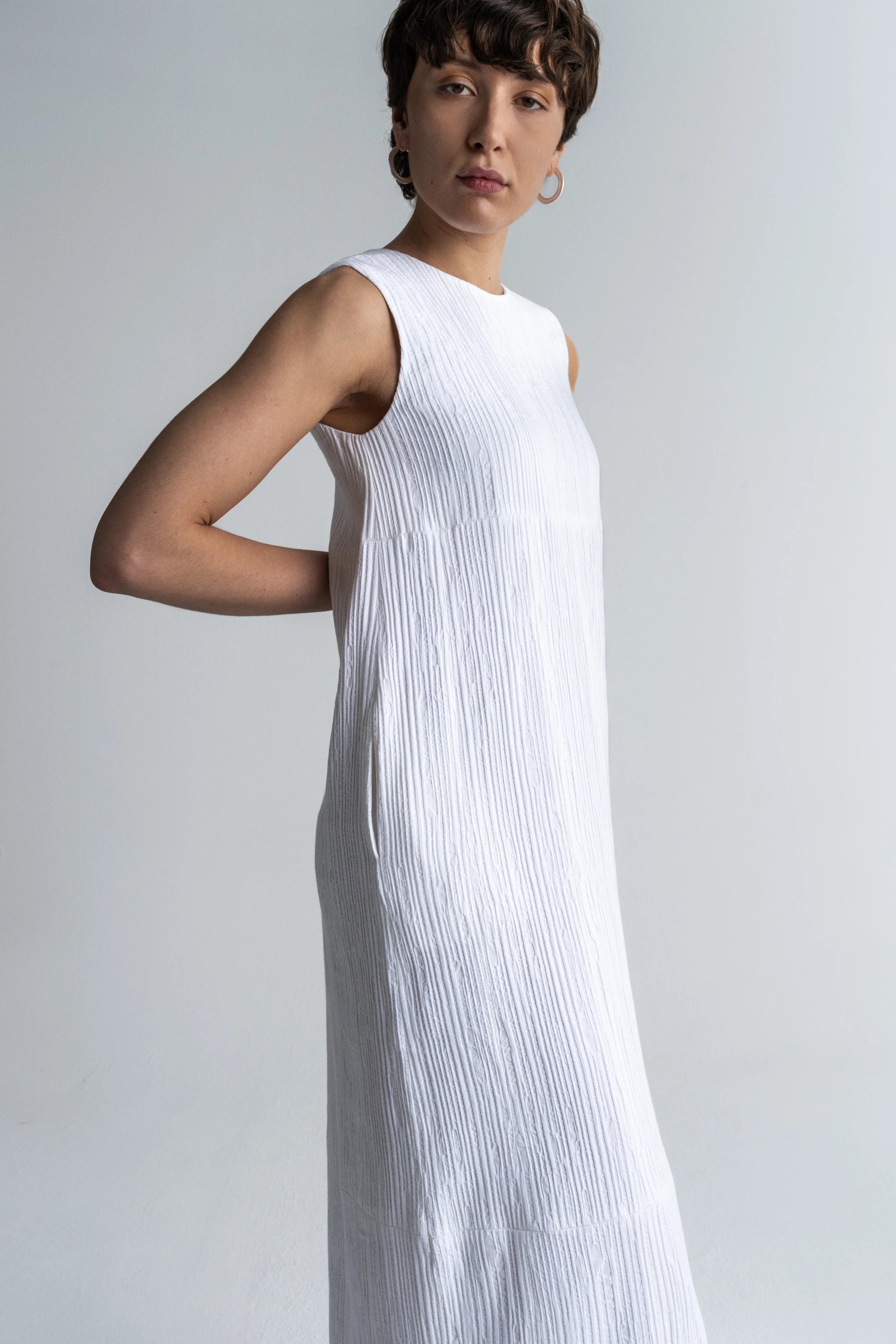 CLEAN DRESS