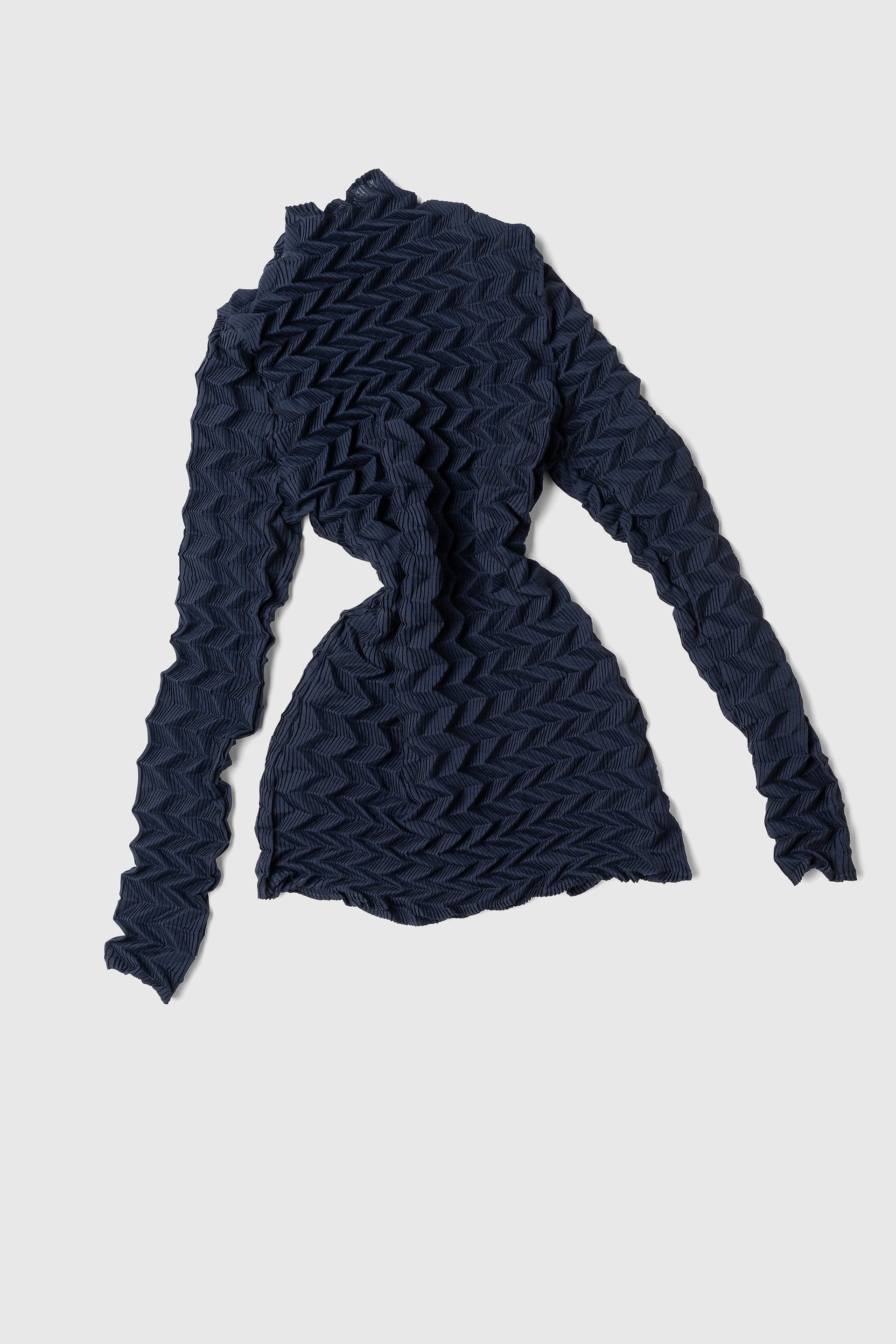 PLISSEE TOP navy · diamond pleated rayon · Size ONESIZE