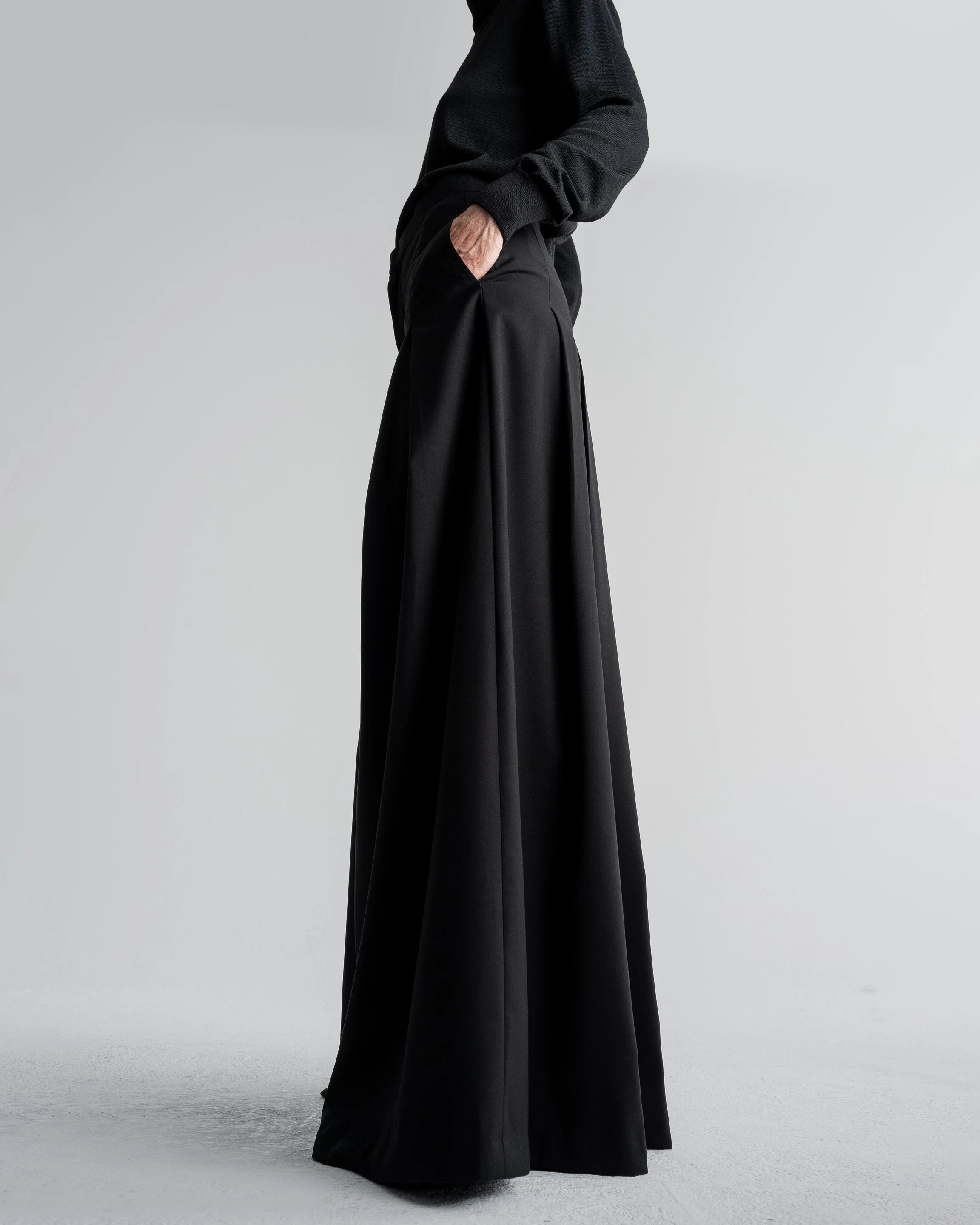 BASE SKIRT