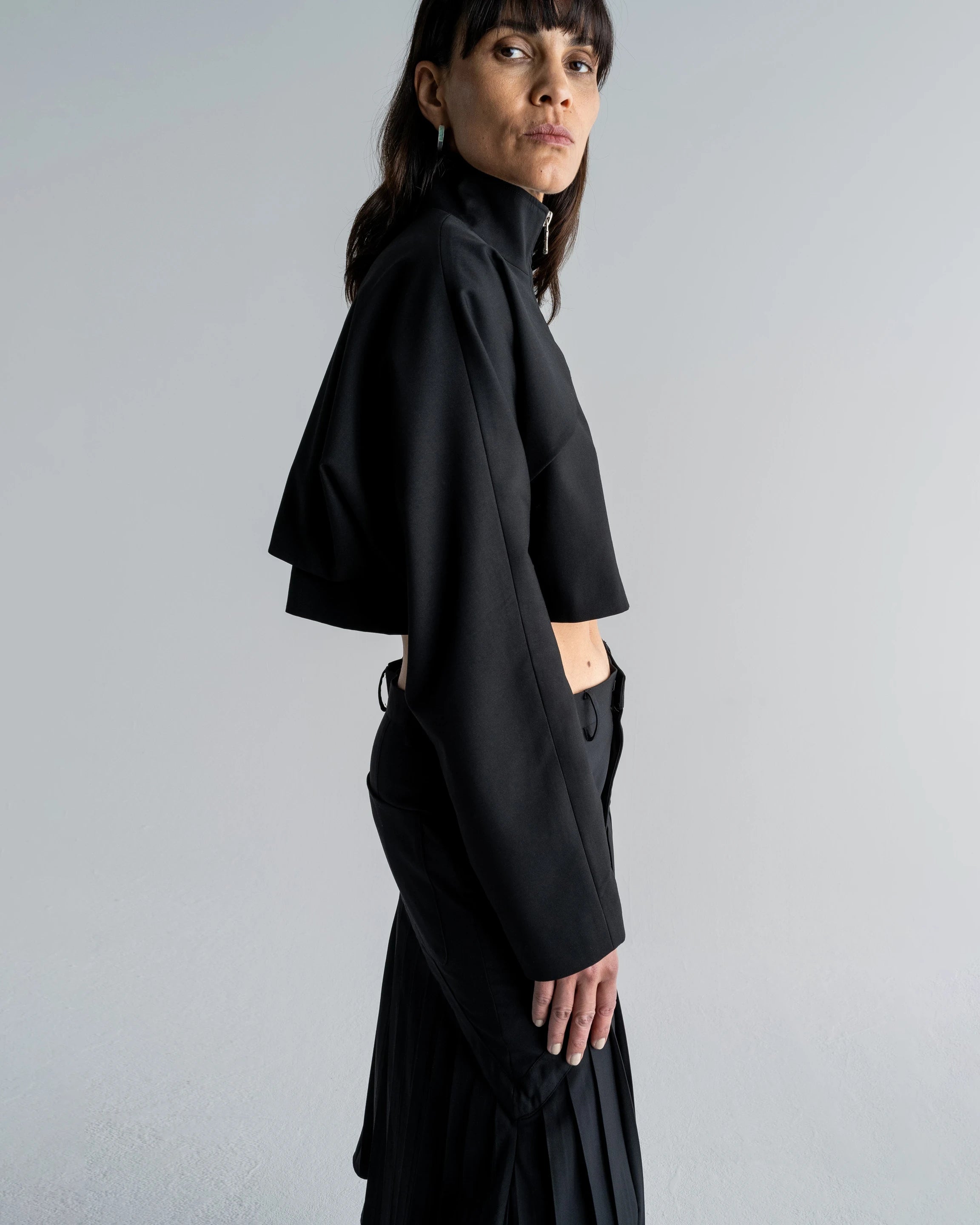 CROPPED CAPE JACKET