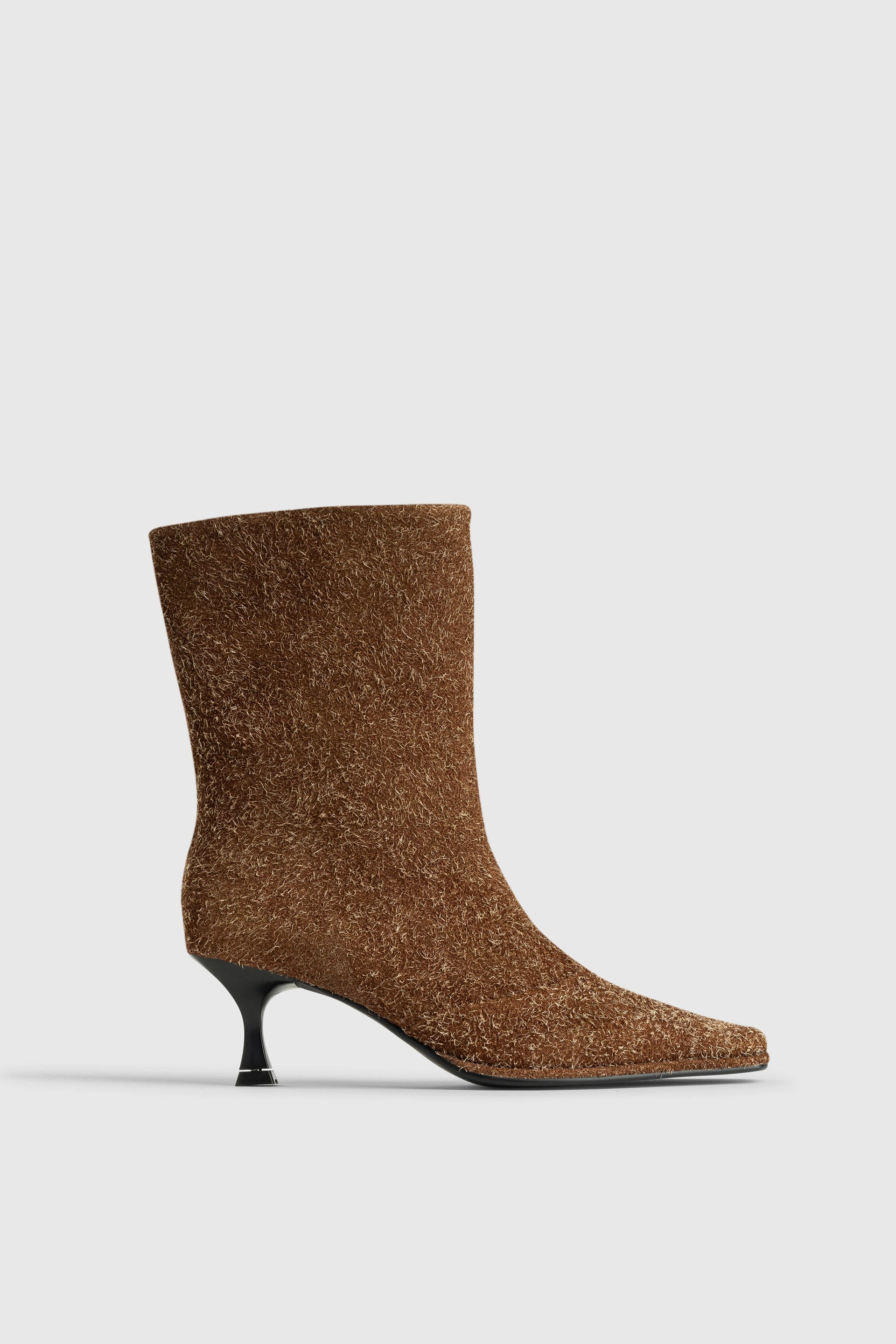 MARIA HEEL