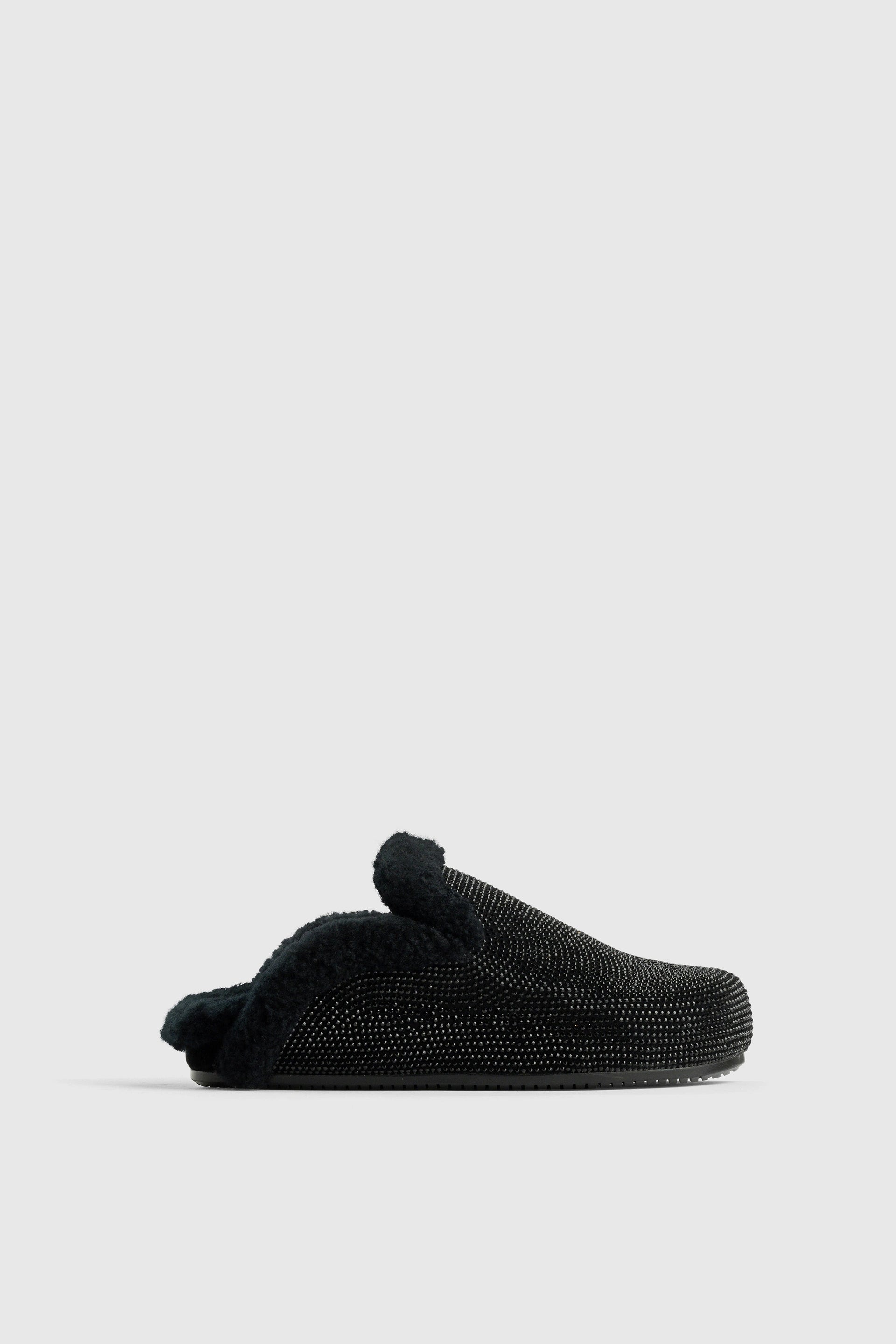 SLIPPER