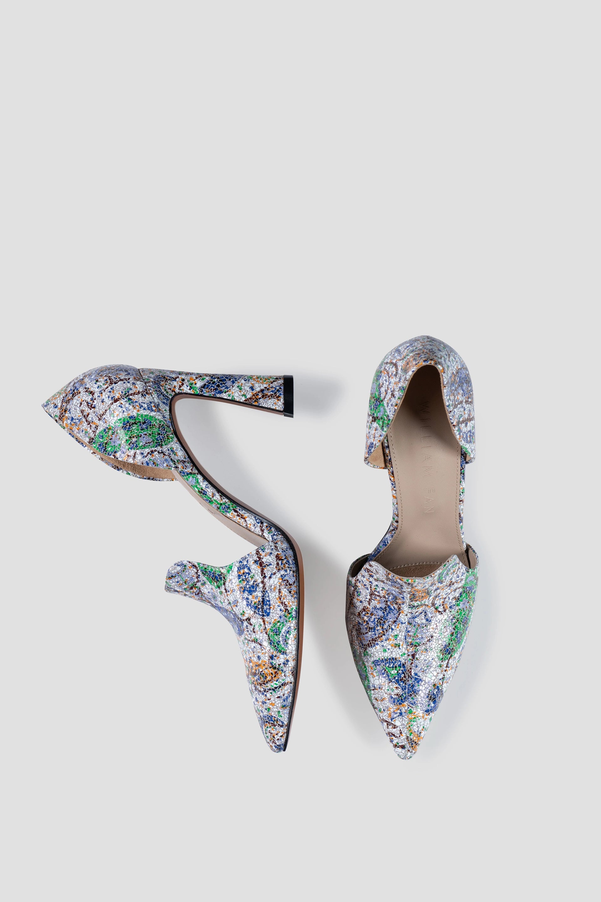 TOWN HEEL