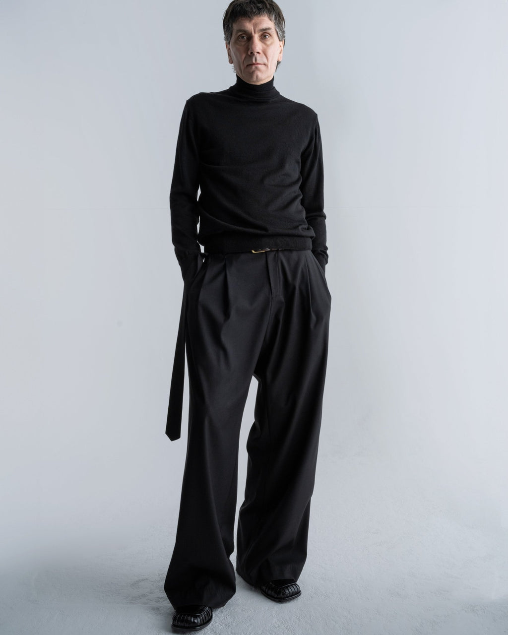 BAGGY FLARE PANTS - WILLIAM FAN