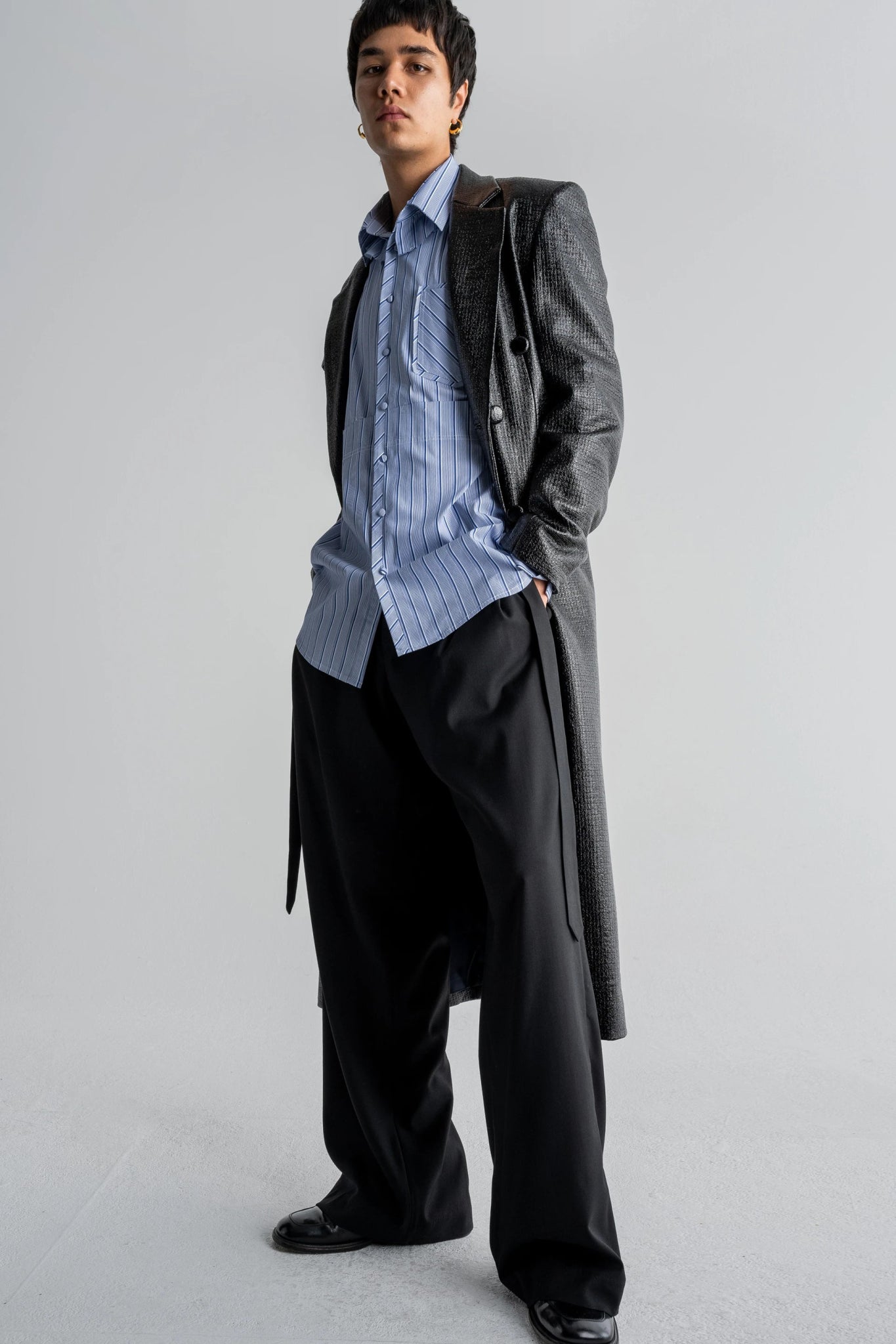 DOUBLE BREASTED COAT - WILLIAM FAN