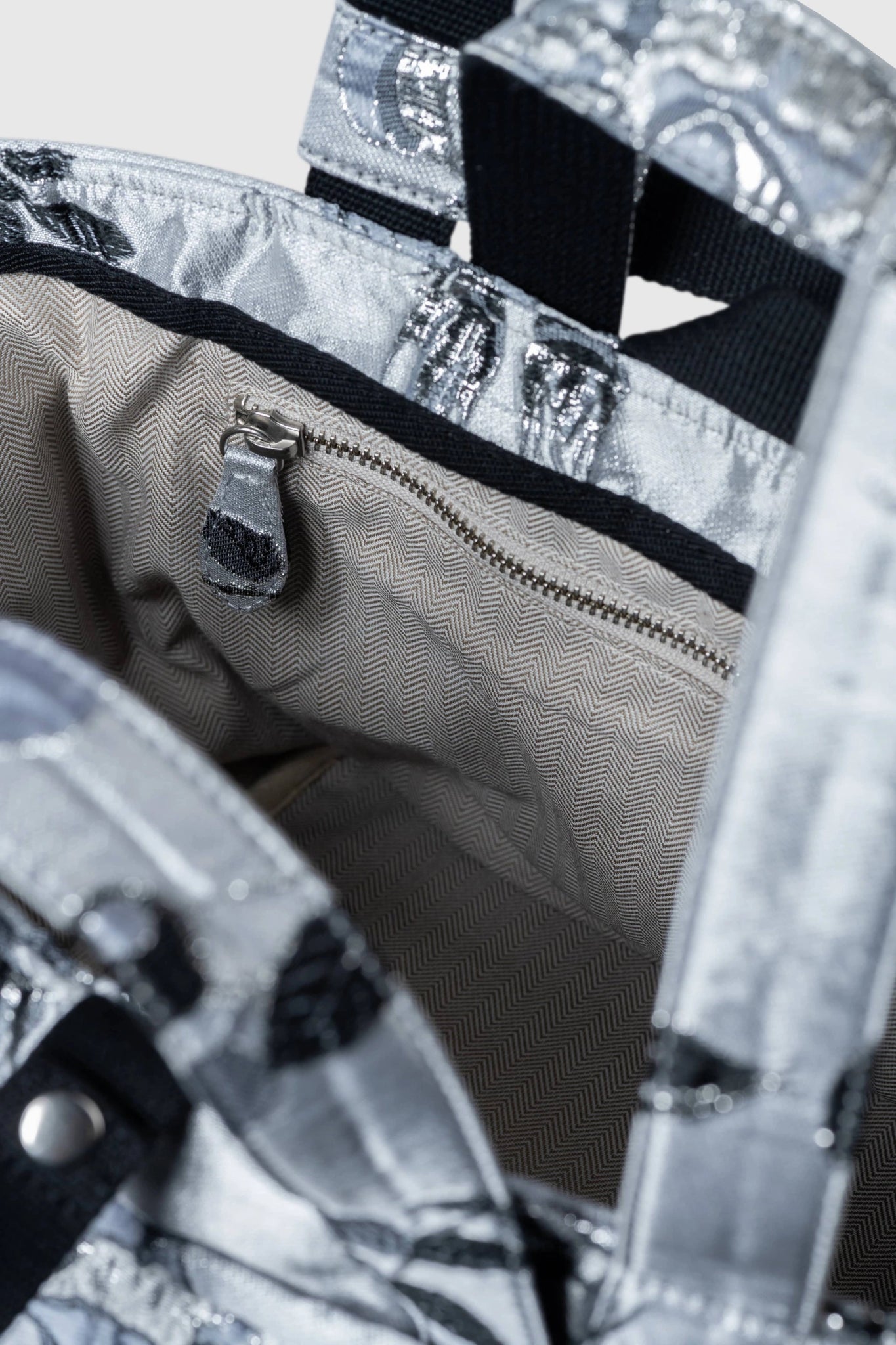 FAN BAG - WILLIAM FAN