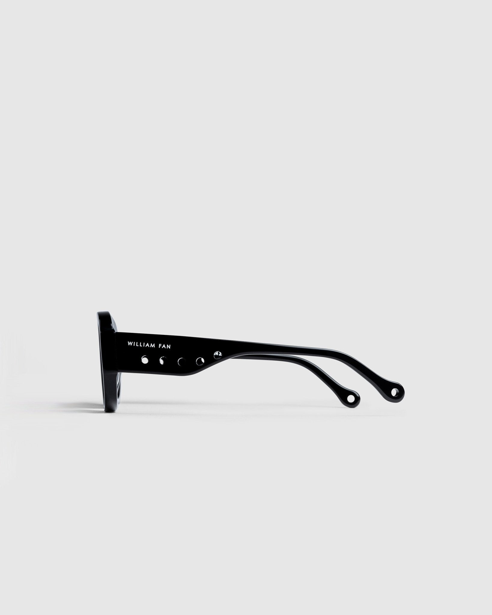 HALSTON GLASSES - WILLIAM FAN