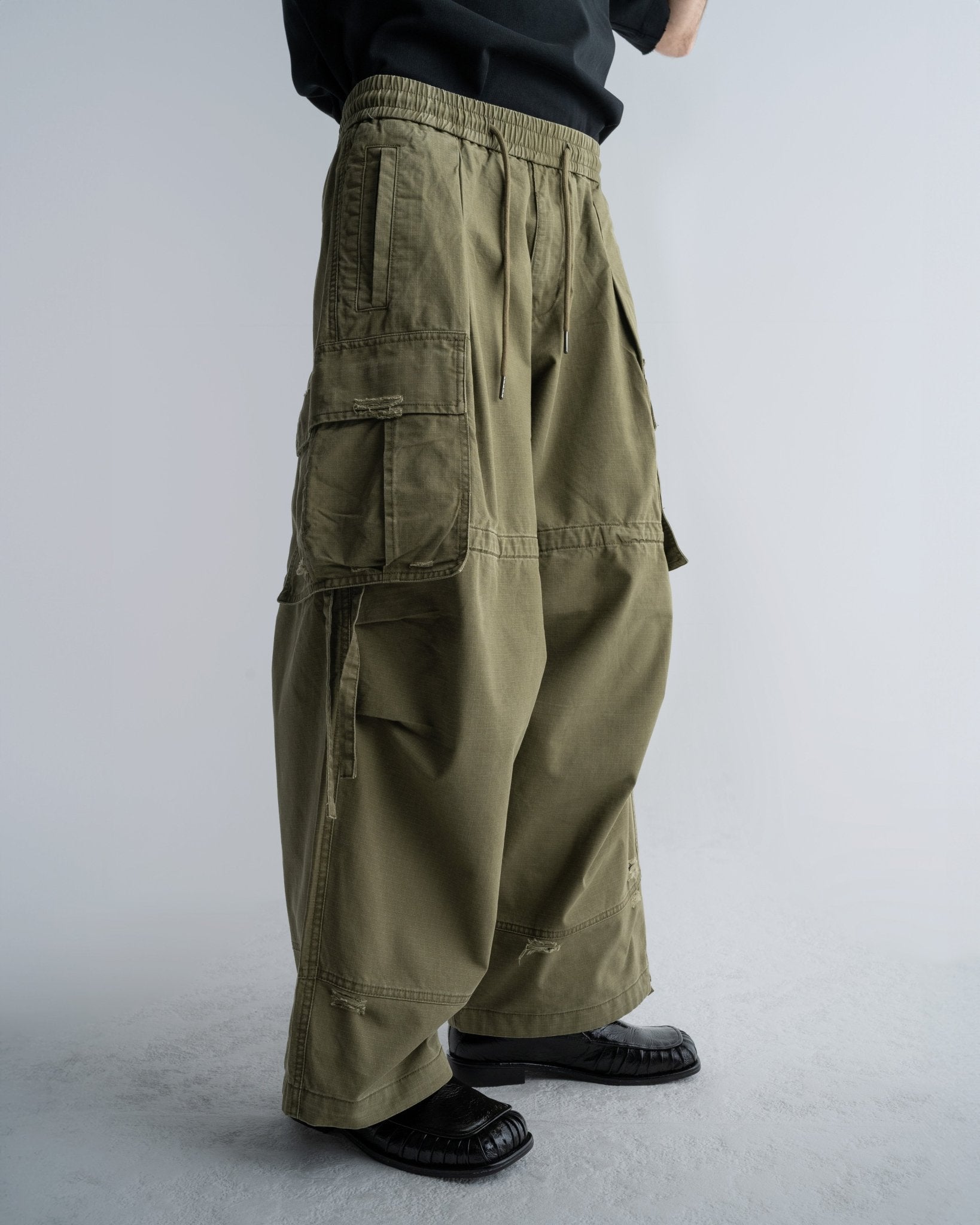 NICKI PANTS - WILLIAM FAN