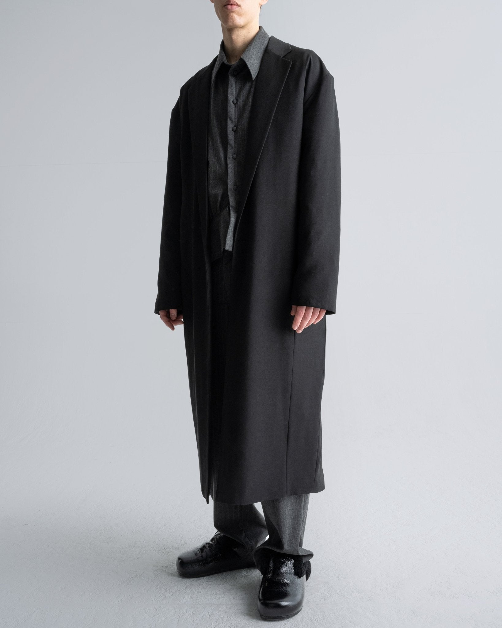 PADDED EGGSHAPE COAT - WILLIAM FAN