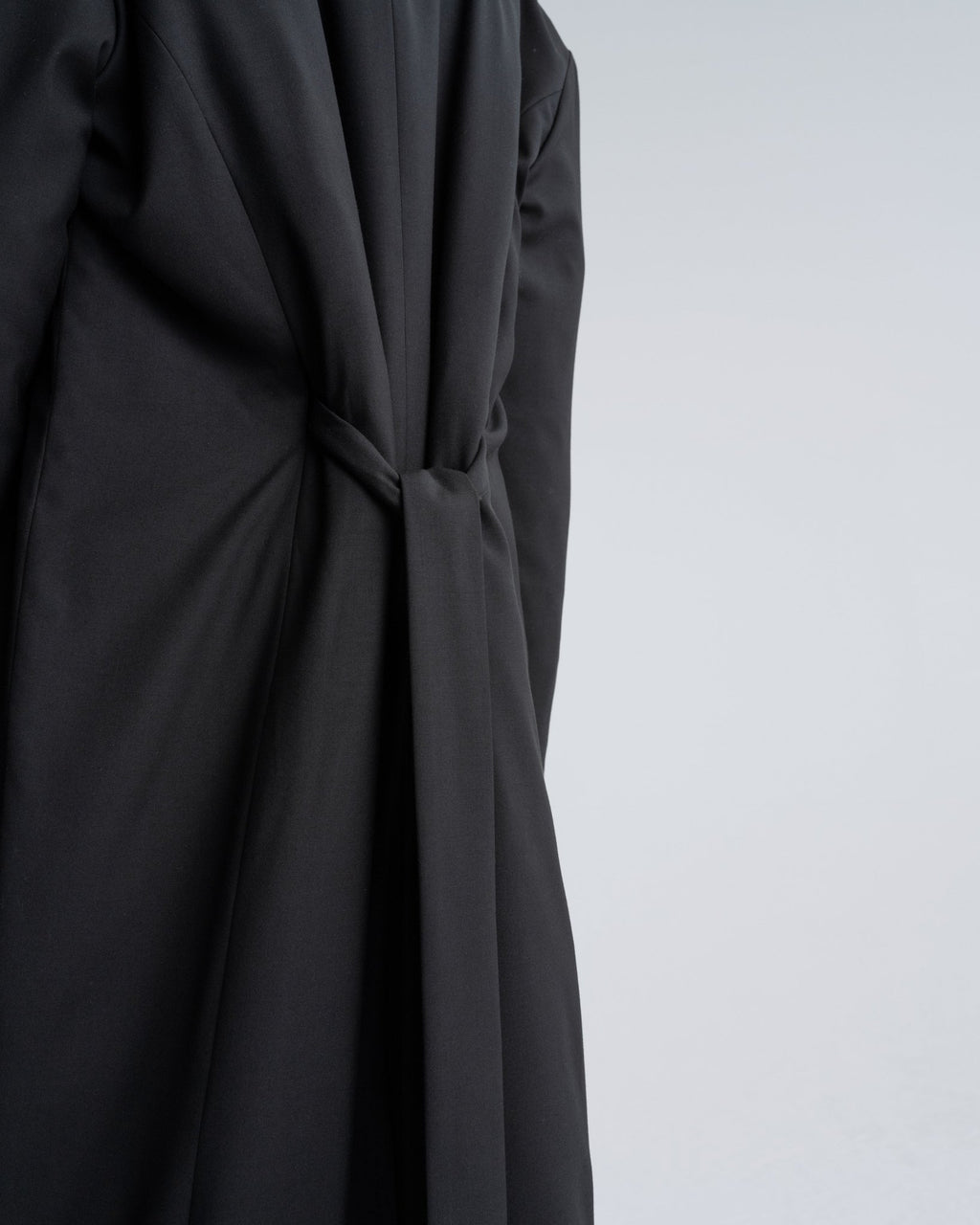 PADDED EGGSHAPE COAT - WILLIAM FAN