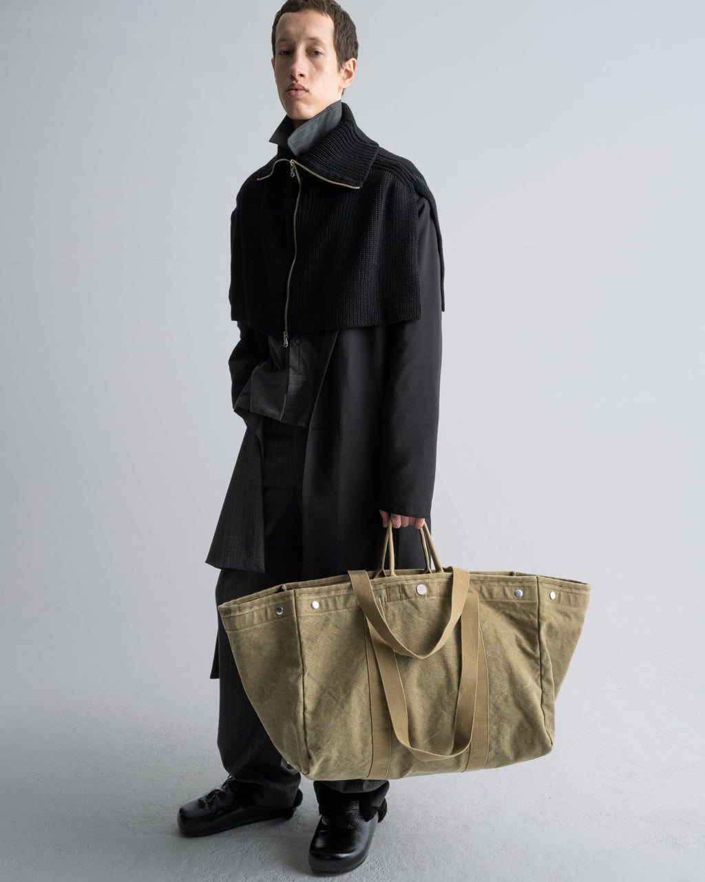 PLAZA SHOPPER L - WILLIAM FAN