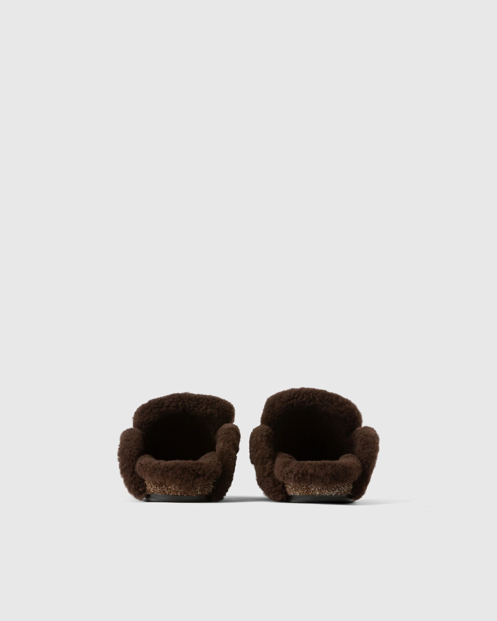 SLIPPER - WILLIAM FAN