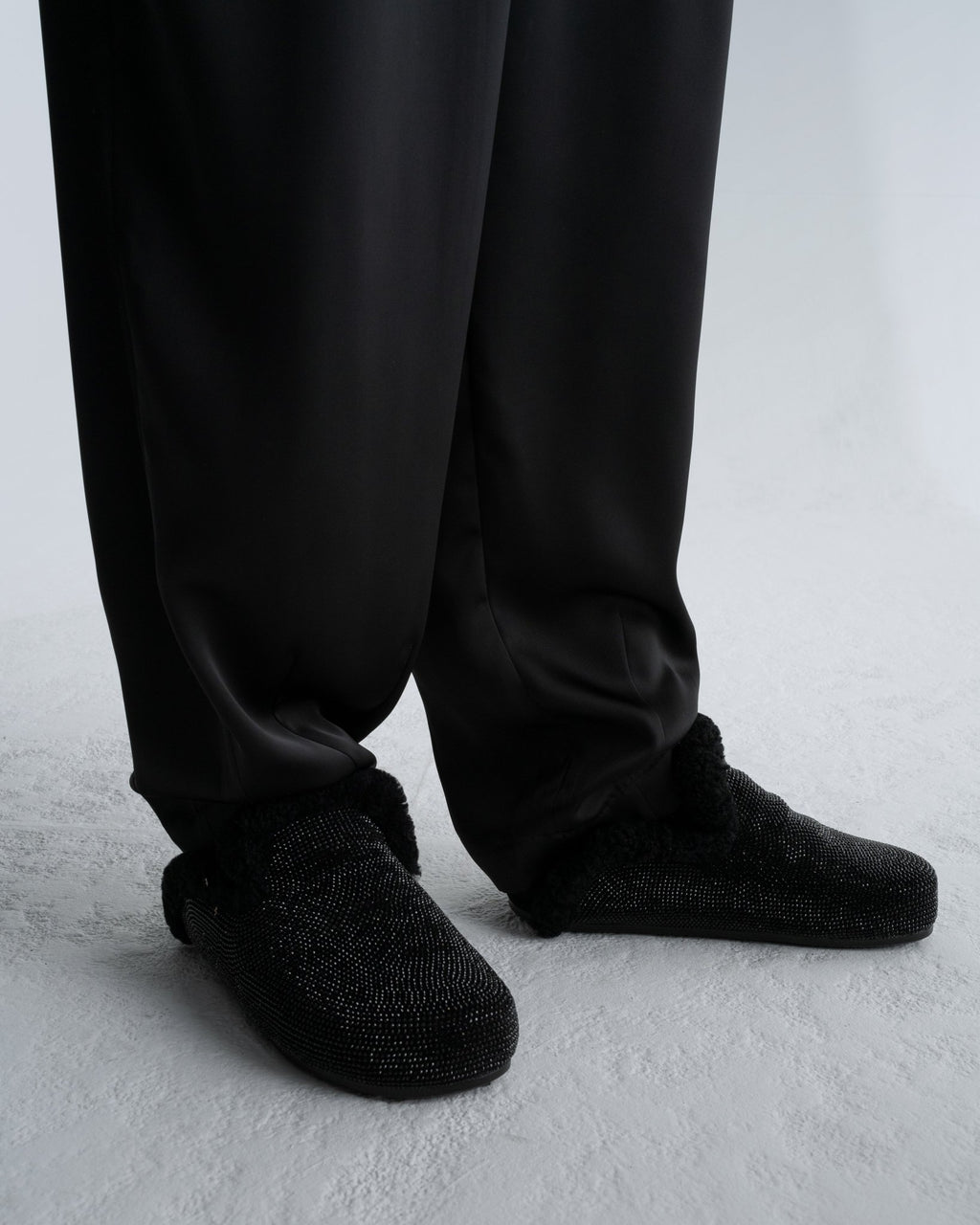 SLIPPER - WILLIAM FAN