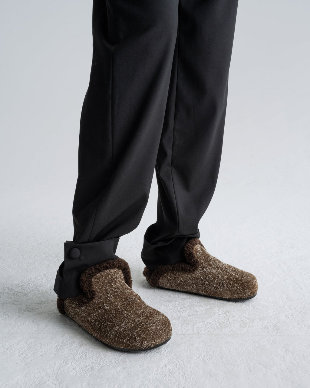 SLIPPER - WILLIAM FAN