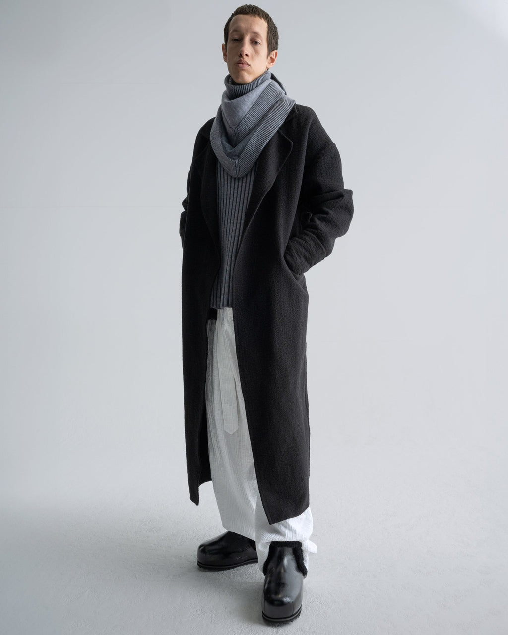 TRIANGLE SCARF - WILLIAM FAN